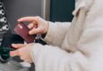 Оплата смартфоном вытесняет карты, данные Т-Банка за 2026 год
